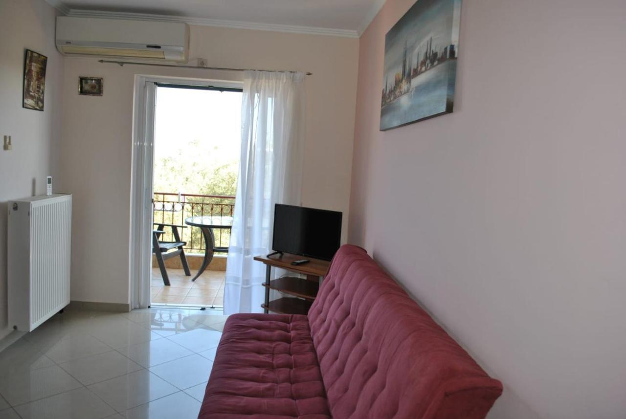 Monika Lefkada Hotel Tsoukaládhes Buitenkant foto