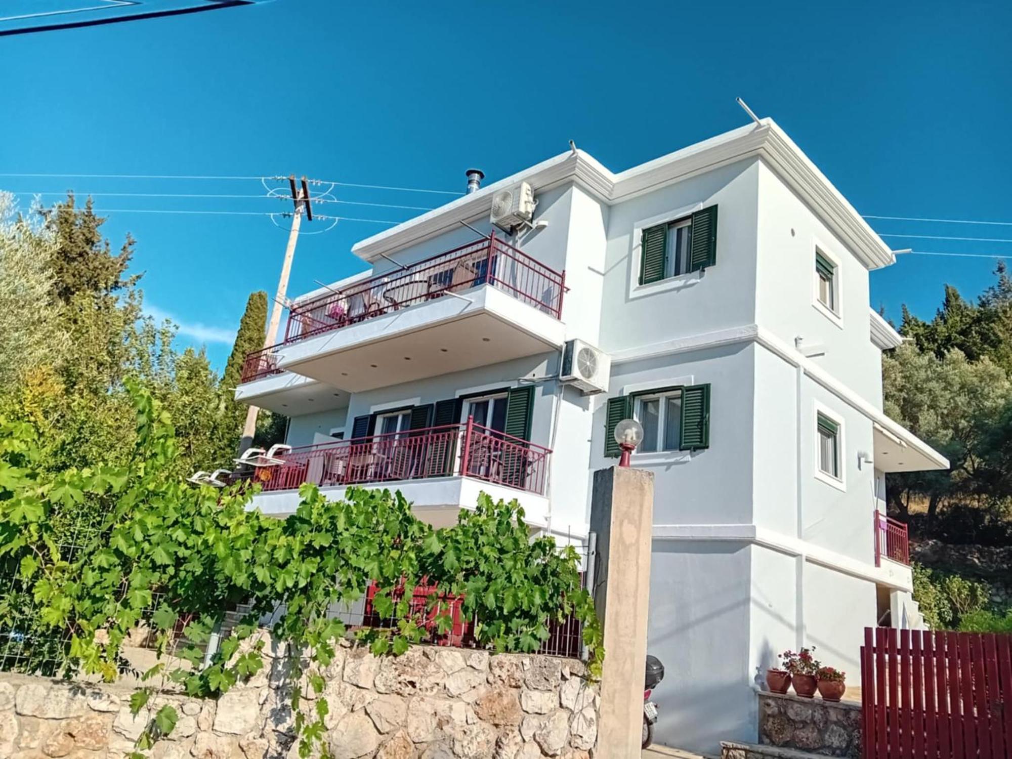Monika Lefkada Hotel Tsoukaládhes Buitenkant foto