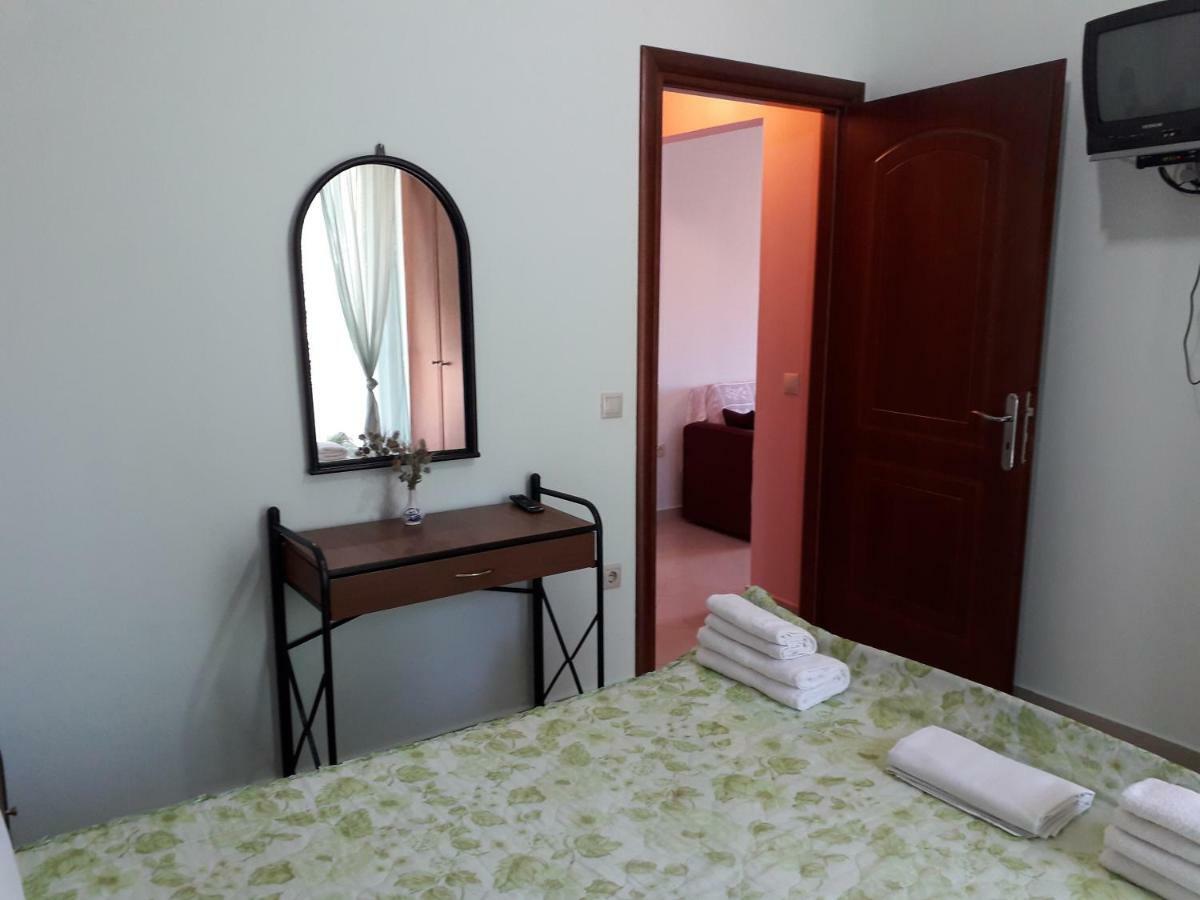 Monika Lefkada Hotel Tsoukaládhes Buitenkant foto