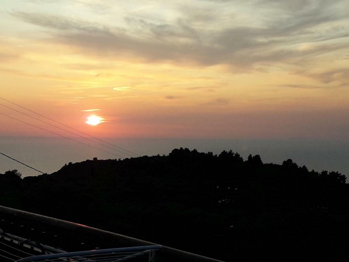 Monika Lefkada Hotel Tsoukaládhes Buitenkant foto